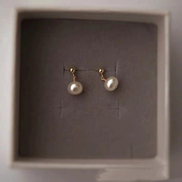 Freshwater Pearl Oval 6mm Ear Studs With Golden Peas Ear Clip