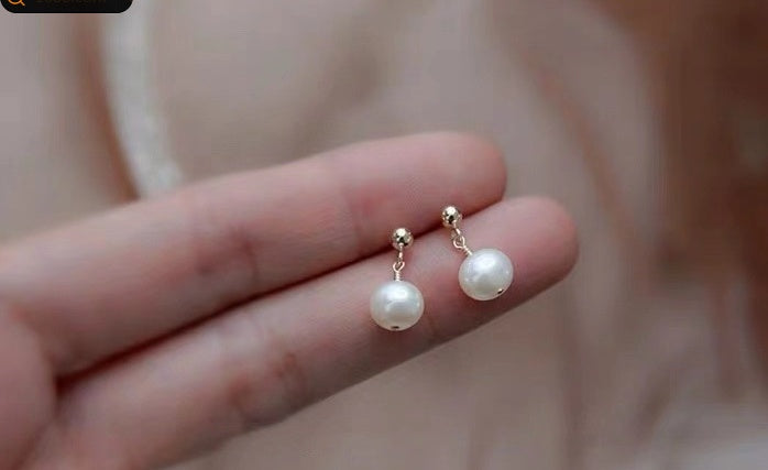 Freshwater Pearl Oval 6mm Ear Studs With Golden Peas Ear Clip