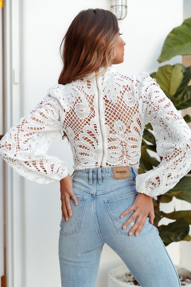 Foreign Trade Women's Fashion Sexy Hollow Long-sleeved Lace Top